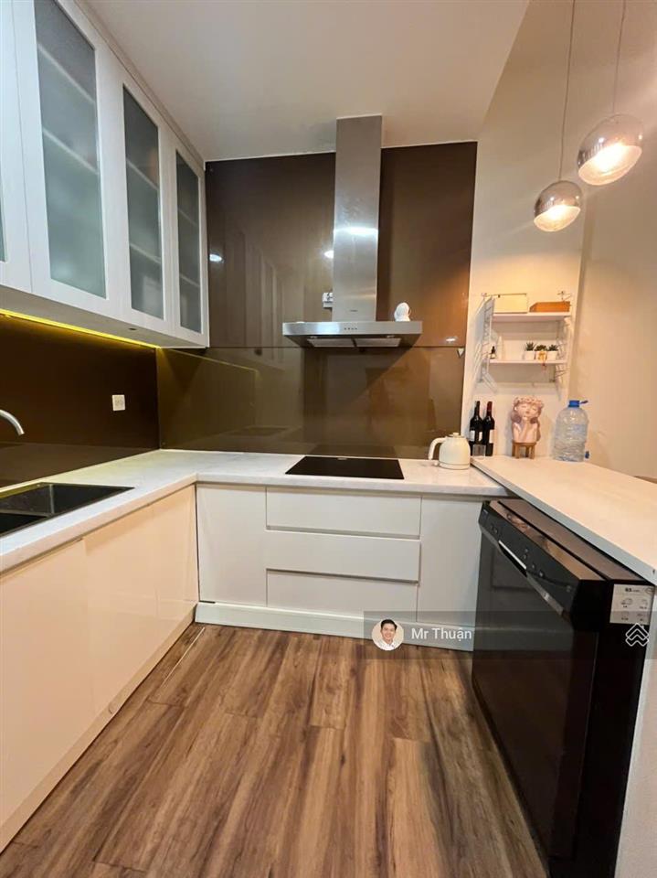 Cho thuê ch 2pn + 2wc, 74m2 tại the sun avenue, 17 triệu vnd