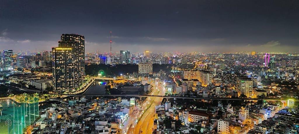 Cần bán gấp 2pn opal saigon pearl  view quận nhất. bao trọn thành phố.