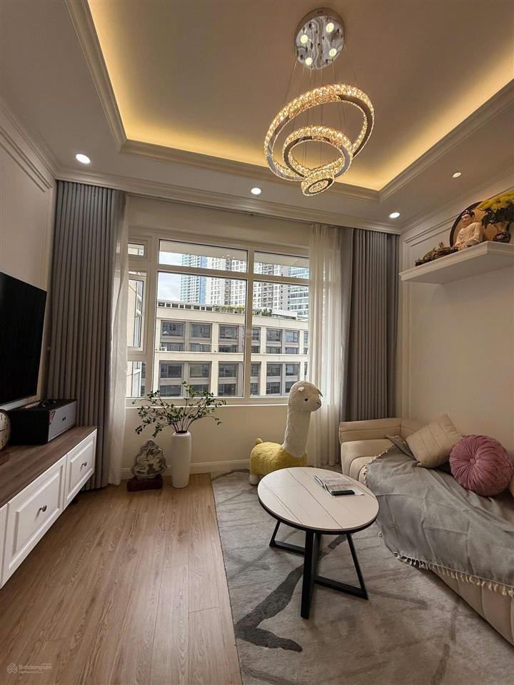 Cần bán gấp 2pn saigon pearl  nhà đẹp  giá 9.7 tỉ