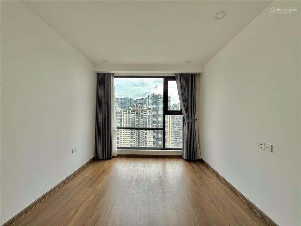 Cần bán 3pn opal saigon pearl  căn góc  diện tích lớn.
