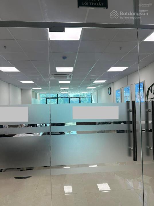 Bán tòa nhà 9 tầng văn phòng mặt phố giảng võ 169 m2 vỉa hè rộng giá chỉ 109 tỷ