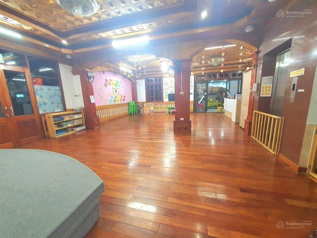 Bán biệt thự phố hoàng đạo thúy 260 m2 mặt tiền 15 m giá 148 tỷ