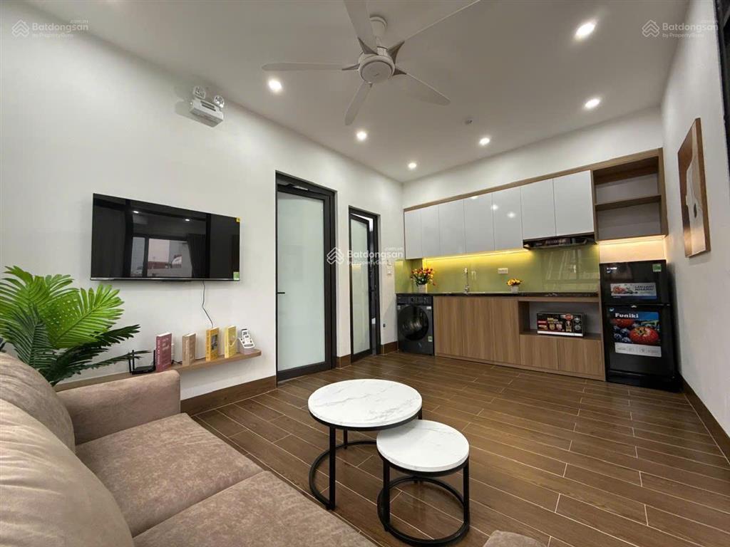Chính chủ cho thuê phòng ngõ 19 liễu giai 50 m2 giá 7 triệu 1 tháng thang máy