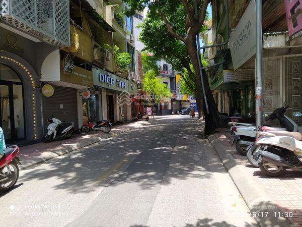 Bán nhà khu phân lô linh lang đào tấn 117 m2 mặt tiền 6.4 m giá 41 tỷ