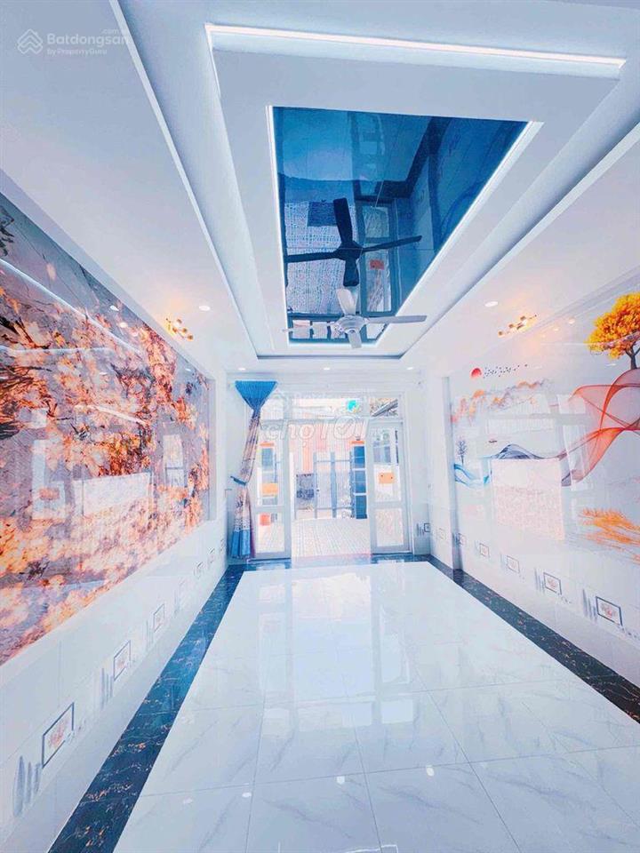 Bán nhà hẻm ô tô dĩ an  114m2  4pn sân ô tô rộng gần vincom dĩ an 4,69 tỷ