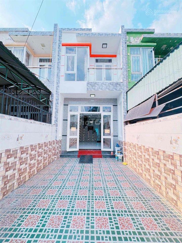 Bán nhà hẻm ô tô dĩ an  114m2  4pn sân ô tô rộng gần vincom dĩ an 4,69 tỷ