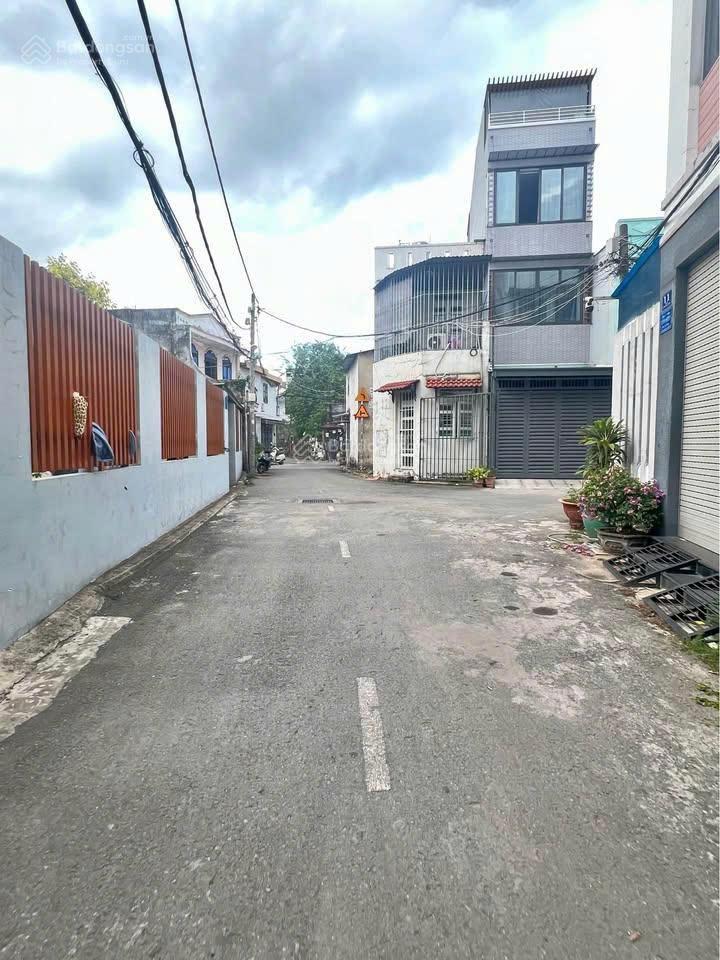 99,5m² nhà mặt tiền, đường 102, tăng nhơn phú a. giá bán 7.7 tỷ.  huy phong 0938 465 ***