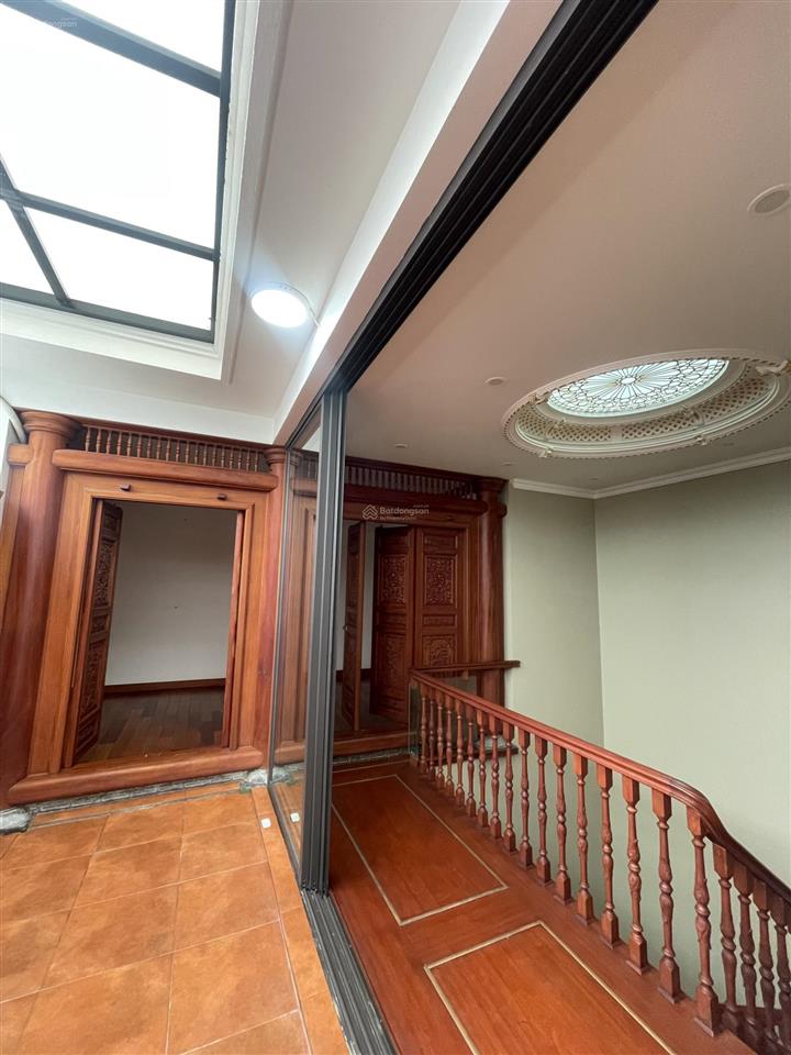 Bán căn song lập hoàn thiện cực đẹp giá tốt khu manhattan 144m2 giá 2x tỷ