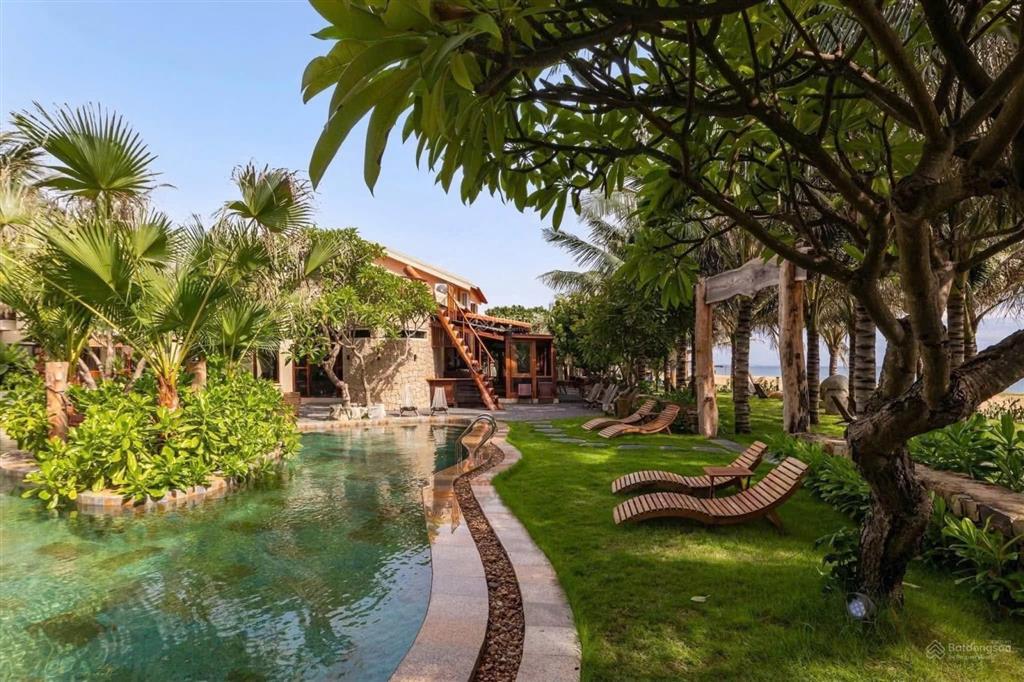 Hot! bán cắt lỗ 636m2  đất làng lò  gần sun village  giá 7,7 tỷ