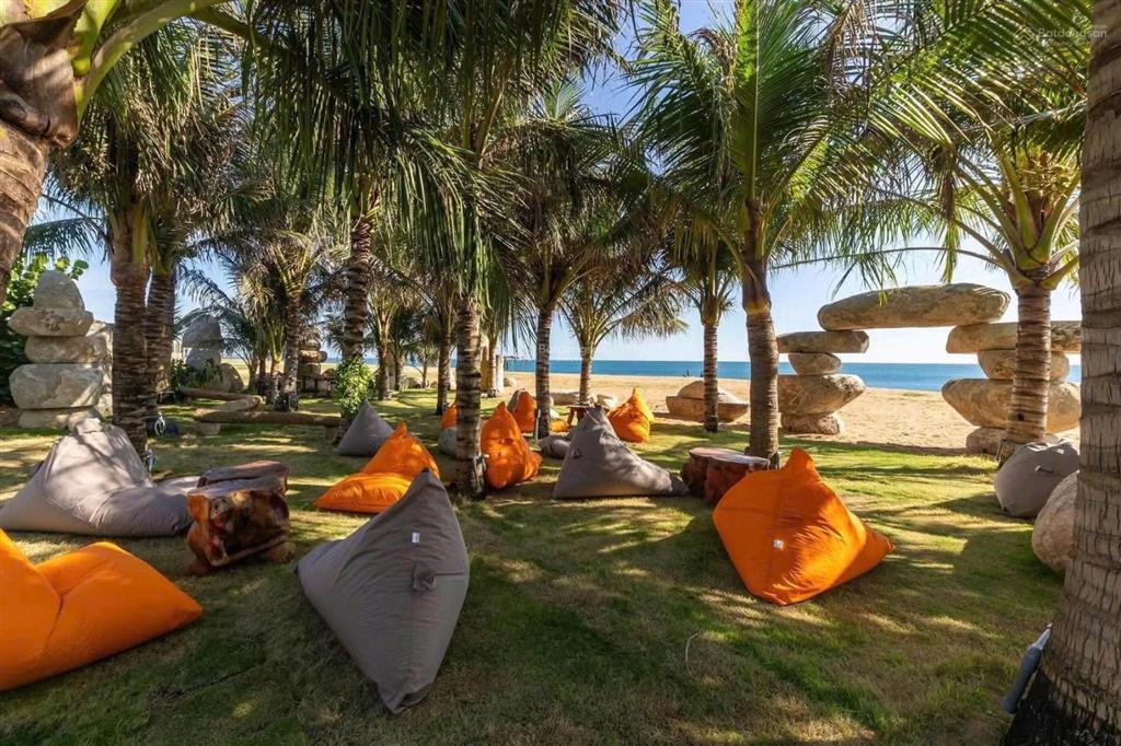 Hot! bán cắt lỗ 636m2  đất làng lò  gần sun village  giá 7,7 tỷ