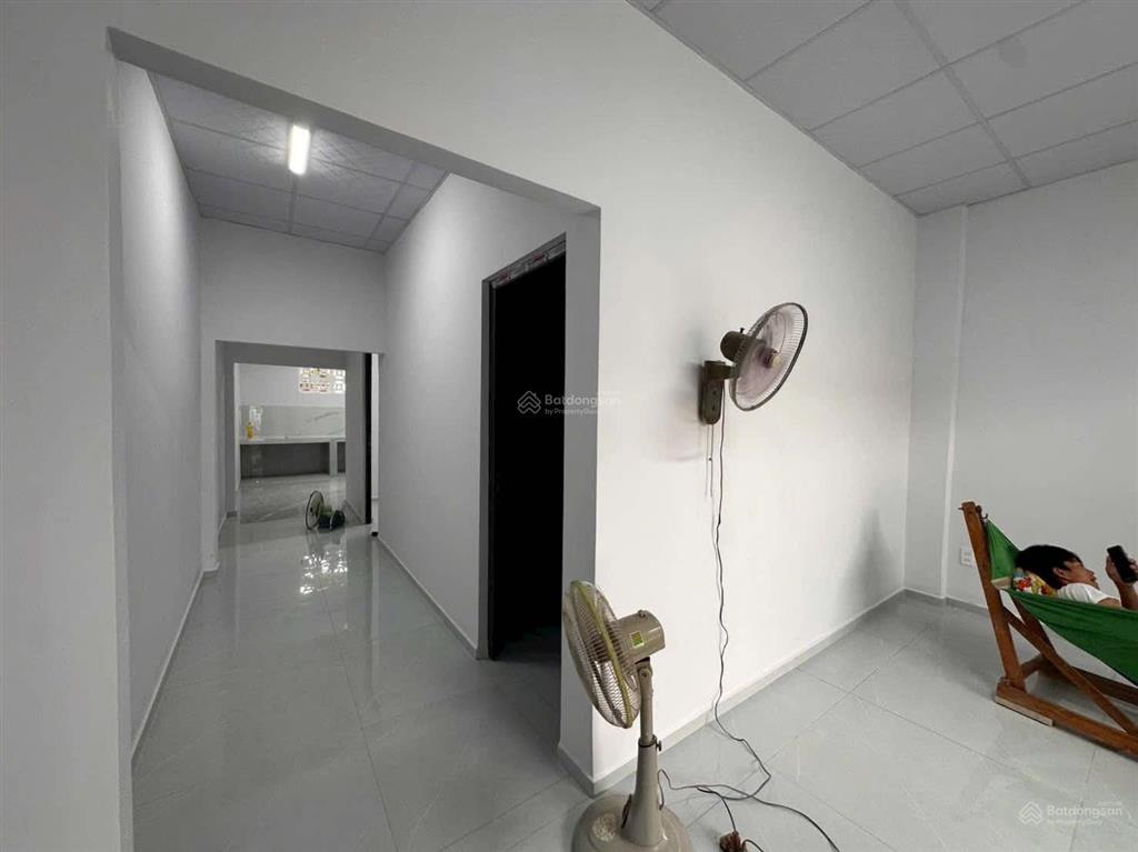 Cần bán gấp nhà cấp 4 tttp tuy hòa, giá chỉ 1,8 tỷ (100m2)