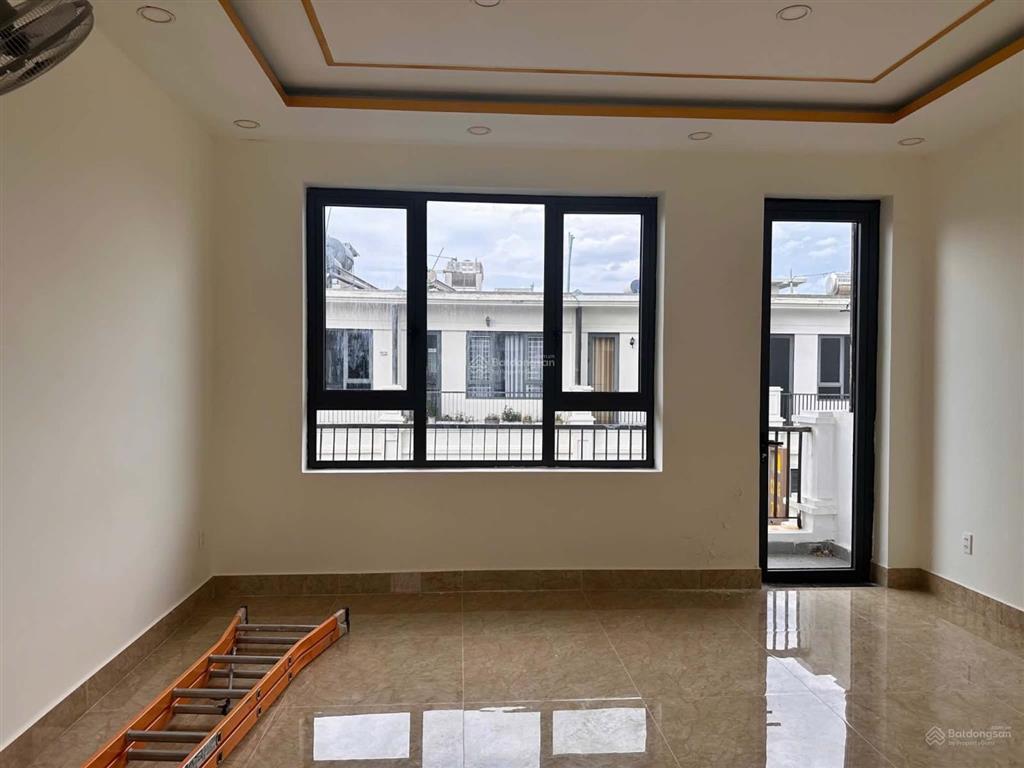 Siêu hot!!! căn shophouse apec ngay tttp giá cắt lỗ chỉ 6,2 tỷ