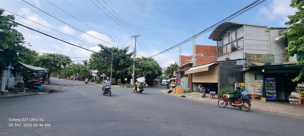 Bán nhà 8mx20m =162m đất ở mặt tiền đường song hành xã hóc môn.vị trí ngay ngã 4, 2mặt tiền kinh d.