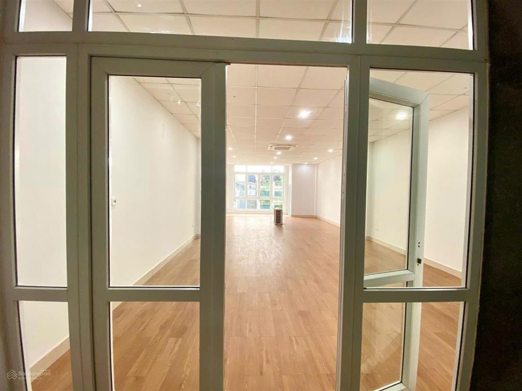 Cho thuê sàn vp 100m² khu đền lừ, có hầm xe máy, chỗ để ô tô, an ninh tốt, giá 12 triệu