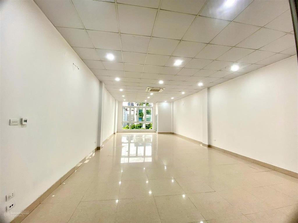 Cho thuê sàn vp 100m² khu đền lừ, có hầm xe máy, chỗ để ô tô, an ninh tốt, giá 12 triệu