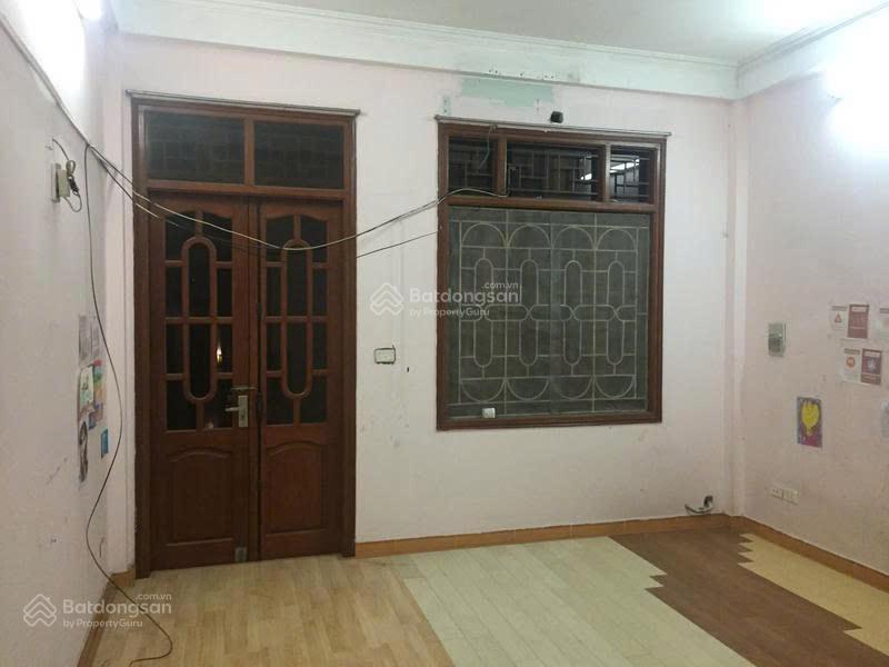 Nhà riêng ngõ 663 trương định gần nam đô dt 60m2x3t giá 8tr