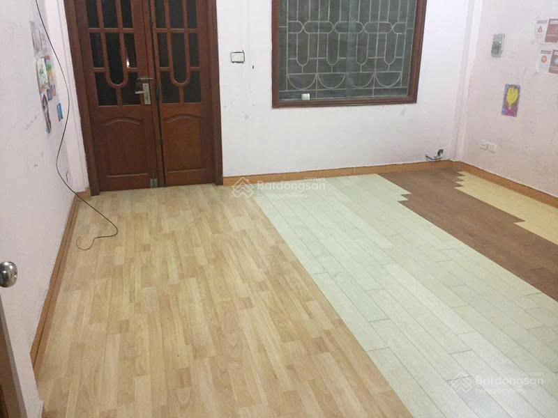 Nhà riêng ngõ 663 trương định gần nam đô dt 60m2x3t giá 8tr