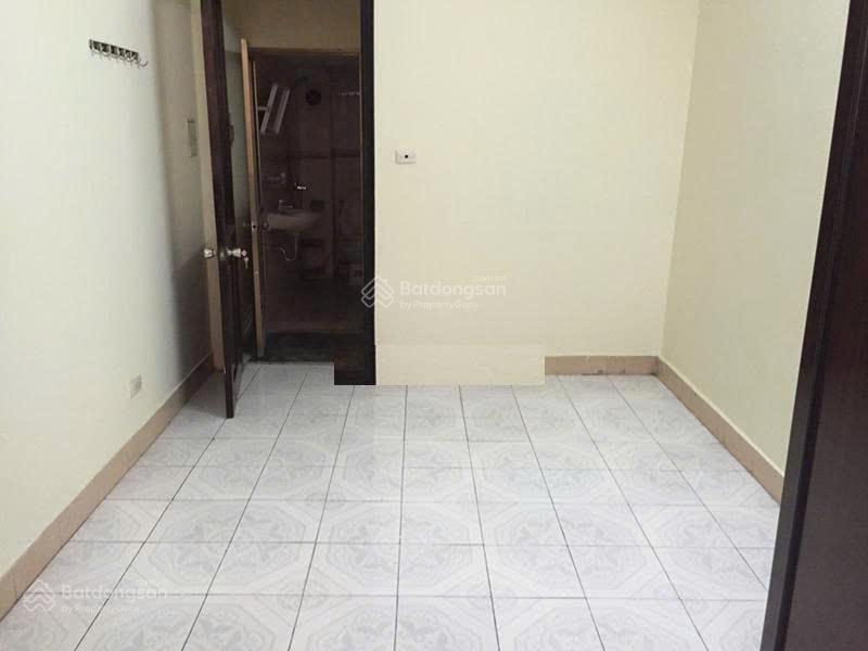 Nhà riêng ngõ phố minh khai gần đầu bạch mai dt 30m2x4t giá 10tr
