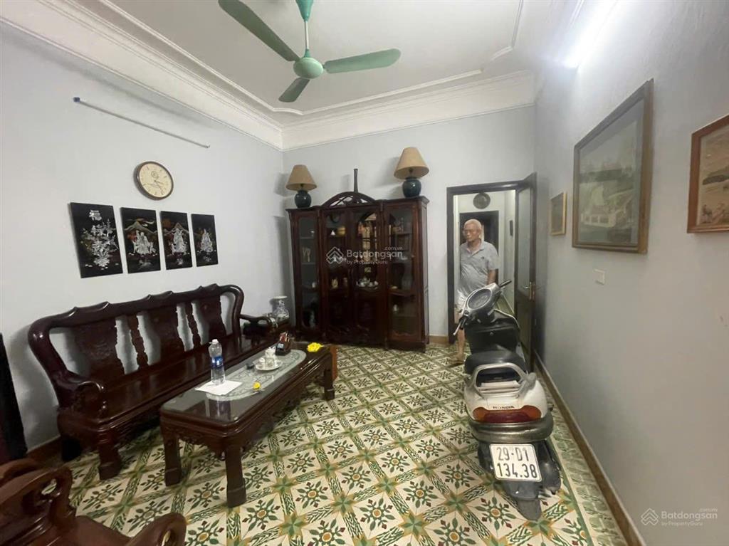 Ngõ 274, đường trương định, diện tích 55m2x3t và 20m2 sân trước sau, 13 triệu