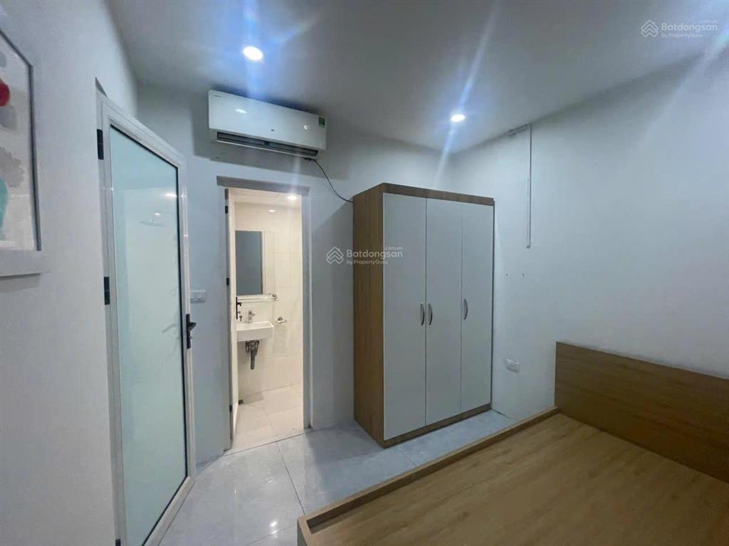 Nhà riêng cấp 4 ngõ 70 phố mai động dt 35m2x1 tầng giá 5tr