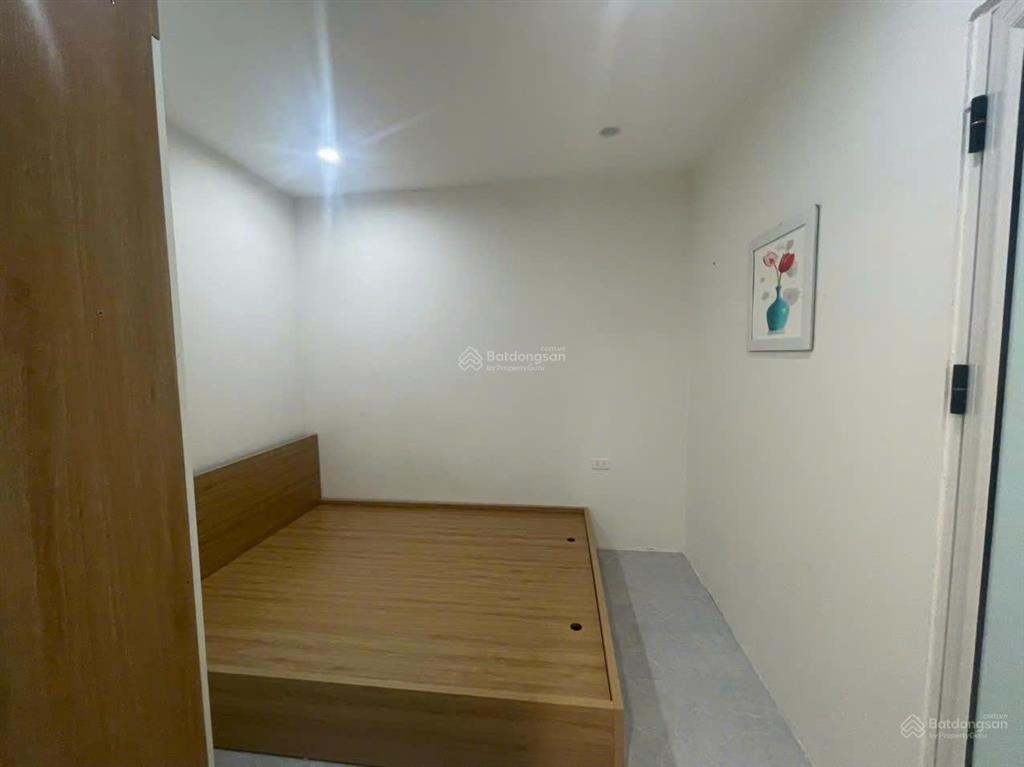 Nhà riêng cấp 4 ngõ 70 phố mai động dt 35m2x1 tầng giá 5tr