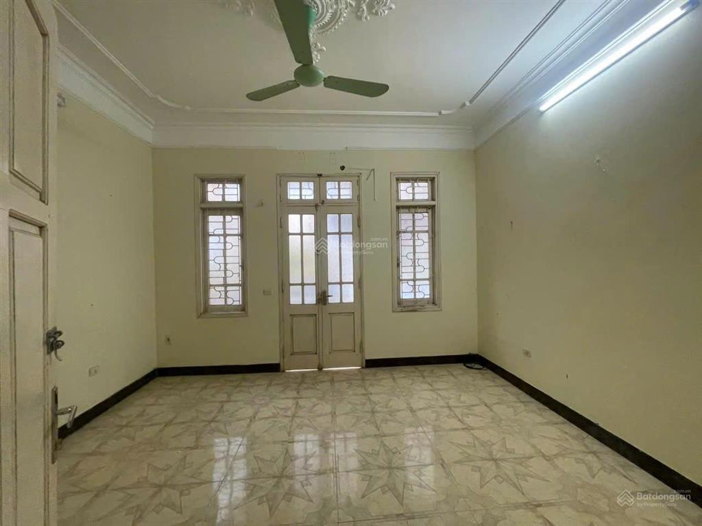Nhà riêng ngõ phố minh khai, ngõ quỳnh diện tích 55m2x4t giá 15tr có thương lượng