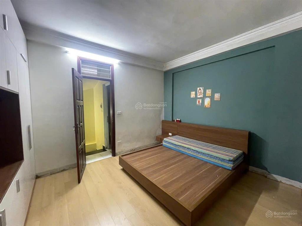Nhà riêng ngõ phố hoàng mai, nguyễn đức cảnh dt32m2x5t giá 12tr