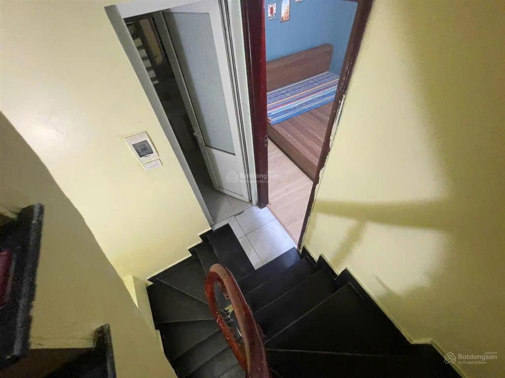 Nhà riêng ngõ phố hoàng mai, nguyễn đức cảnh dt32m2x5t giá 12tr