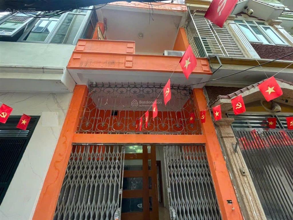 Nhà riêng ngõ 383 trần đại nghĩa dt 35m2 x 3t giá 10tr