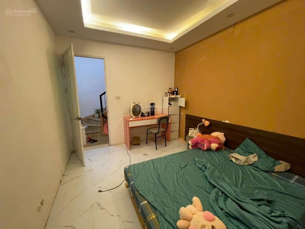 Nhà riêng ngõ 383 trần đại nghĩa dt 35m2 x 3t giá 10tr