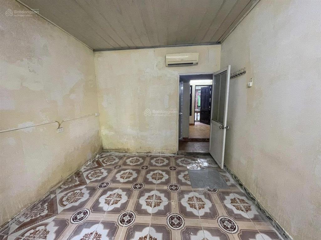Nhà riêng ngõ 190 hoàng mai, dt 60m2x2t, giá 8tr/th