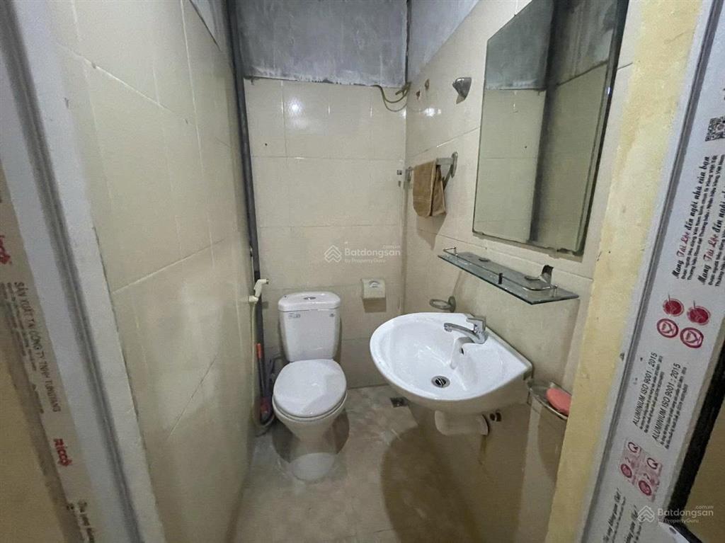 Nhà riêng ngõ 190 hoàng mai, dt 60m2x2t, giá 8tr/th