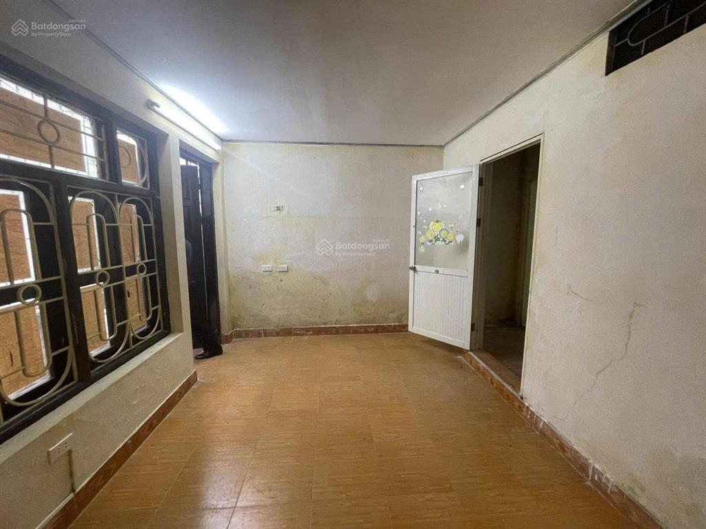 Nhà riêng ngõ 190 hoàng mai, dt 60m2x2t, giá 8tr/th