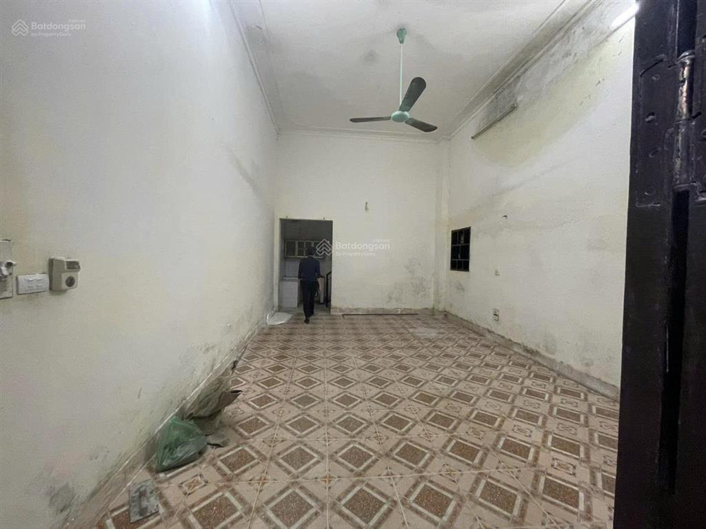 Nhà riêng ngõ 190 hoàng mai, dt 60m2x2t, giá 8tr/th
