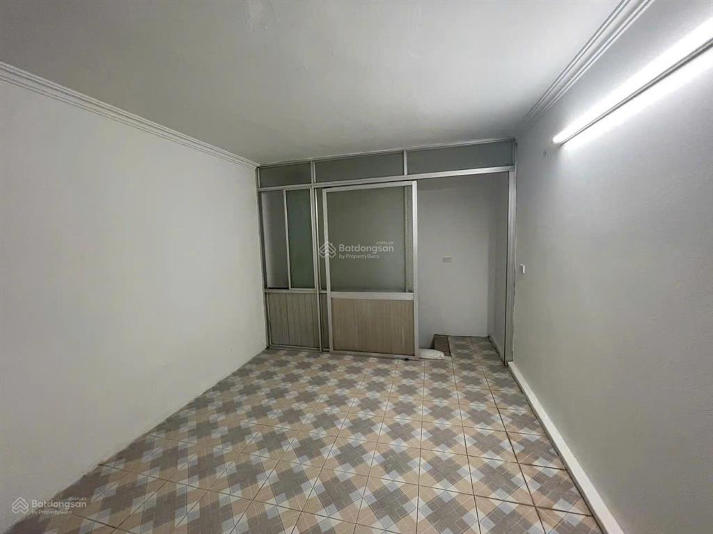 Nhà riêng ngõ phố minh khai, mai động, dt 30m2 x 4t, giá 10tr