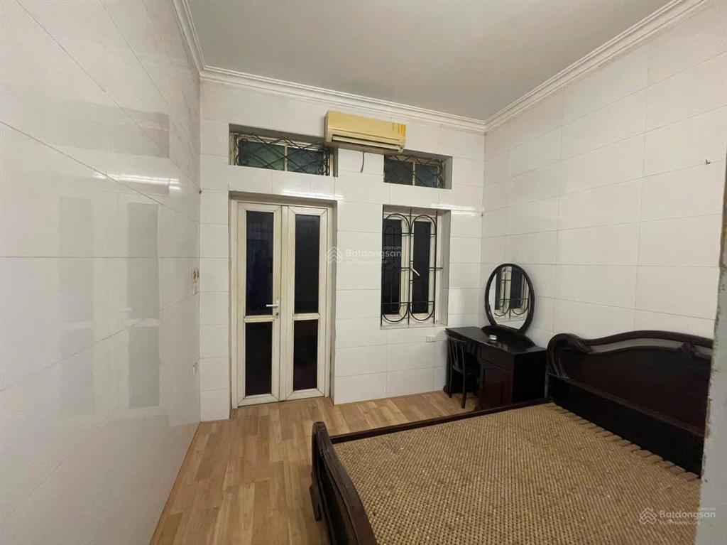 Nhà riêng ngõ phố minh khai, mai động, dt 30m2 x 4t, giá 10tr