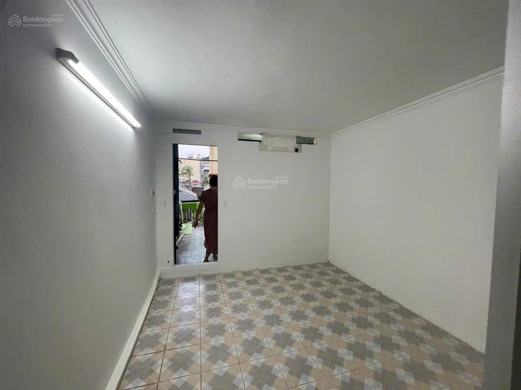 Nhà riêng ngõ phố minh khai, mai động, dt 30m2 x 4t, giá 10tr