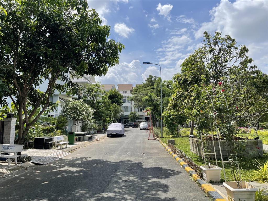 Bán đất gia hòa 10x20m (198m²)  lô góc view công viên nội khu đẹp  giá 16,8 tỷ