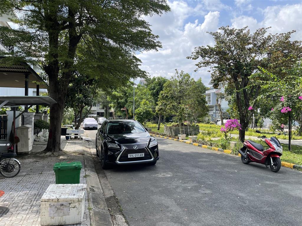 Bán đất gia hòa 10x20m (198m²)  lô góc view công viên nội khu đẹp  giá 16,8 tỷ