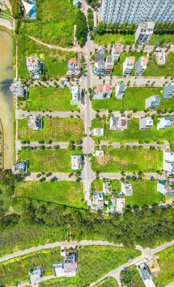 Lô đất nam phan view hồ  11x18 (198m2)  giá 93tr/m2  xây biệt thự song lập sân vườn