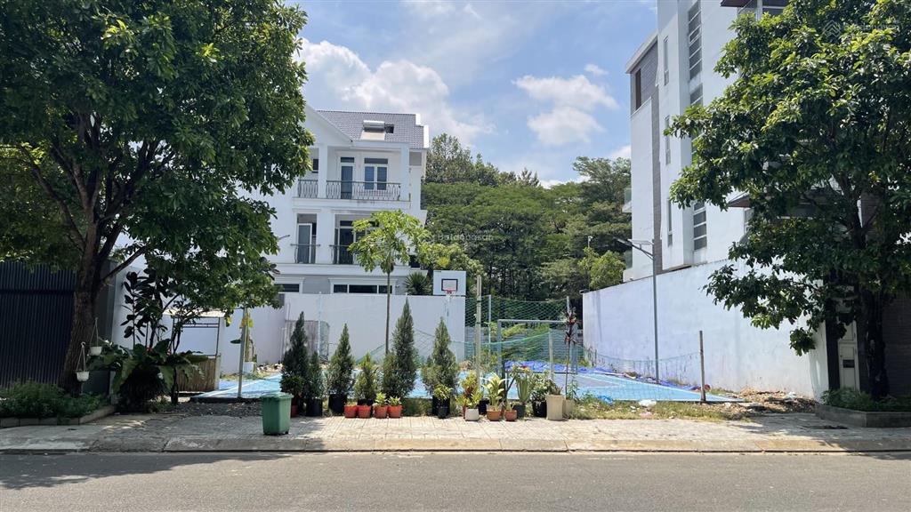 Bán đất đường trịnh công sơn gia hòa quận 9 15x20m  giá 38 tỷ, lô view sông đẹp
