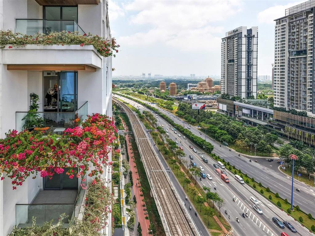 Căn hộ the berkley 2pn góc  trục 04 (diện tích lớn nhất 143,5m2)  giá 21,3 tỷ (bao gồm vat)