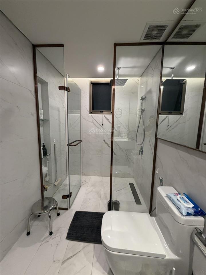 M8 midtown pmh  88m2  2pn  10.6 tỷ (full nội thất cao cấp)  hướng mát, tầng đẹp