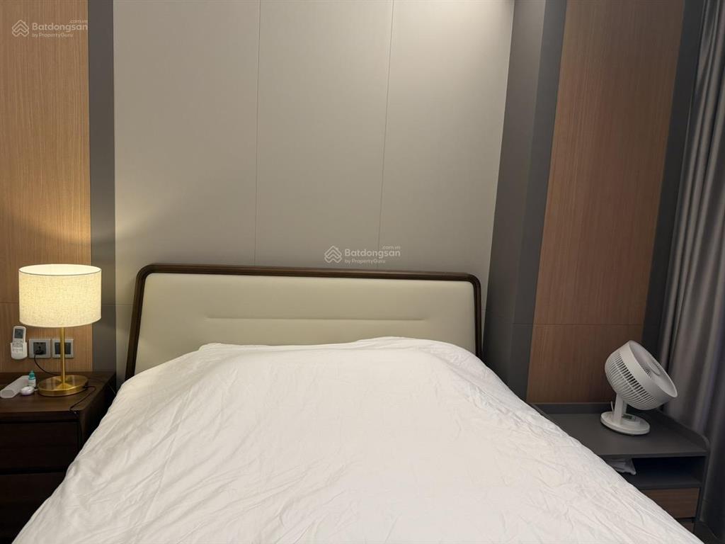 M8 midtown pmh  88m2  2pn  10.6 tỷ (full nội thất cao cấp)  hướng mát, tầng đẹp