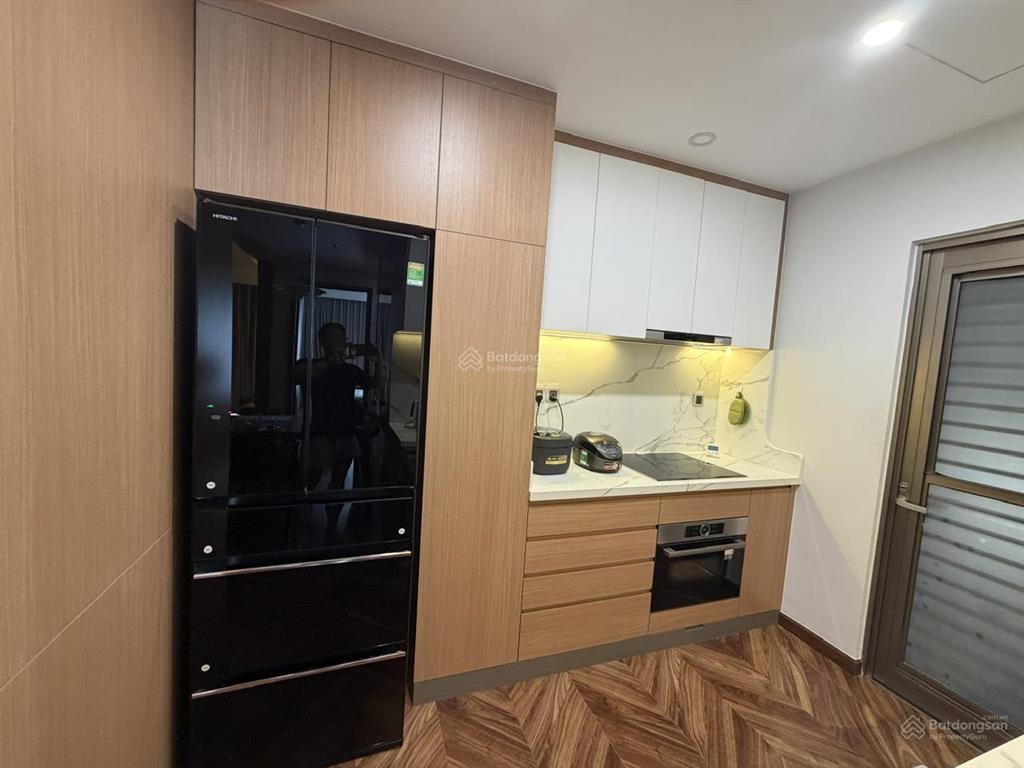 M8 midtown pmh  88m2  2pn  10.6 tỷ (full nội thất cao cấp)  hướng mát, tầng đẹp