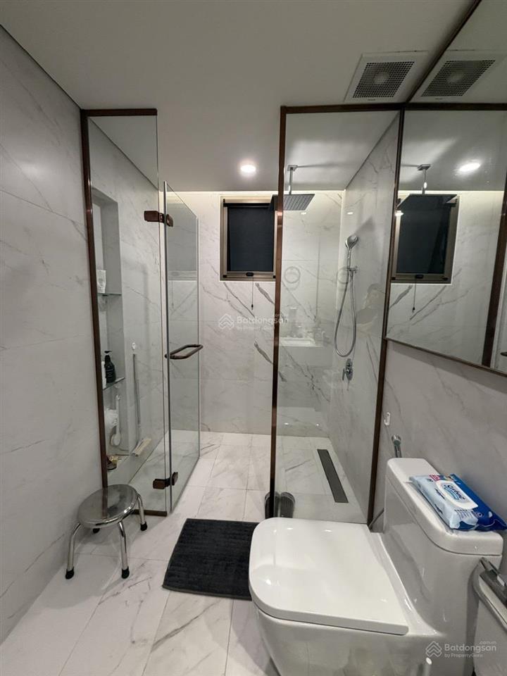 M8 midtown pmh  88m2  2pn  10.6 tỷ (full nội thất cao cấp)  hướng mát, tầng đẹp