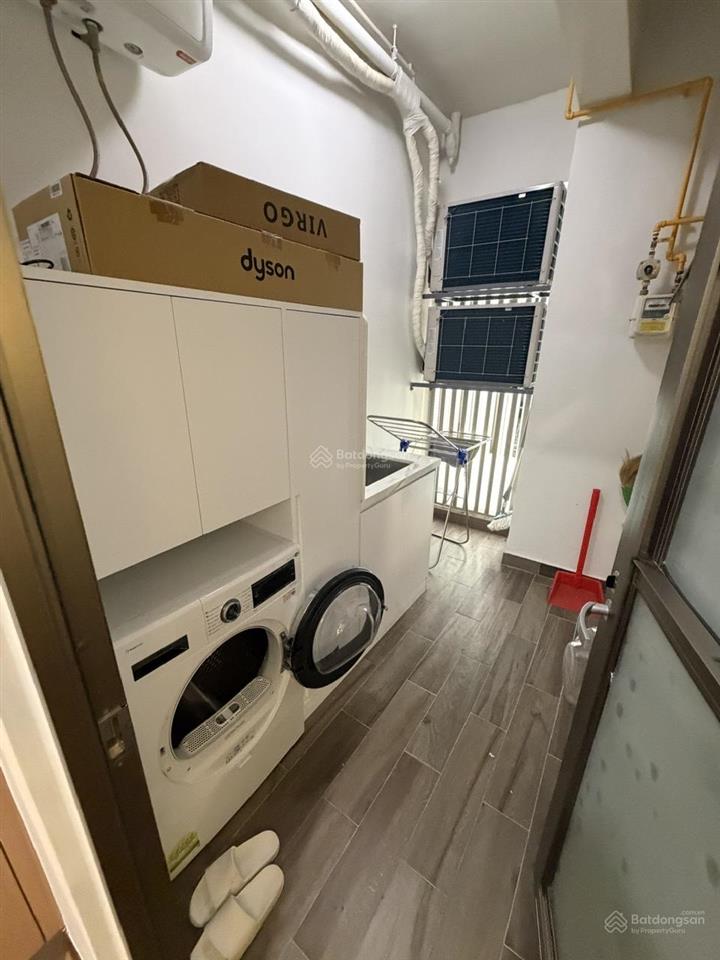 M8 midtown pmh  88m2  2pn  10.6 tỷ (full nội thất cao cấp)  hướng mát, tầng đẹp