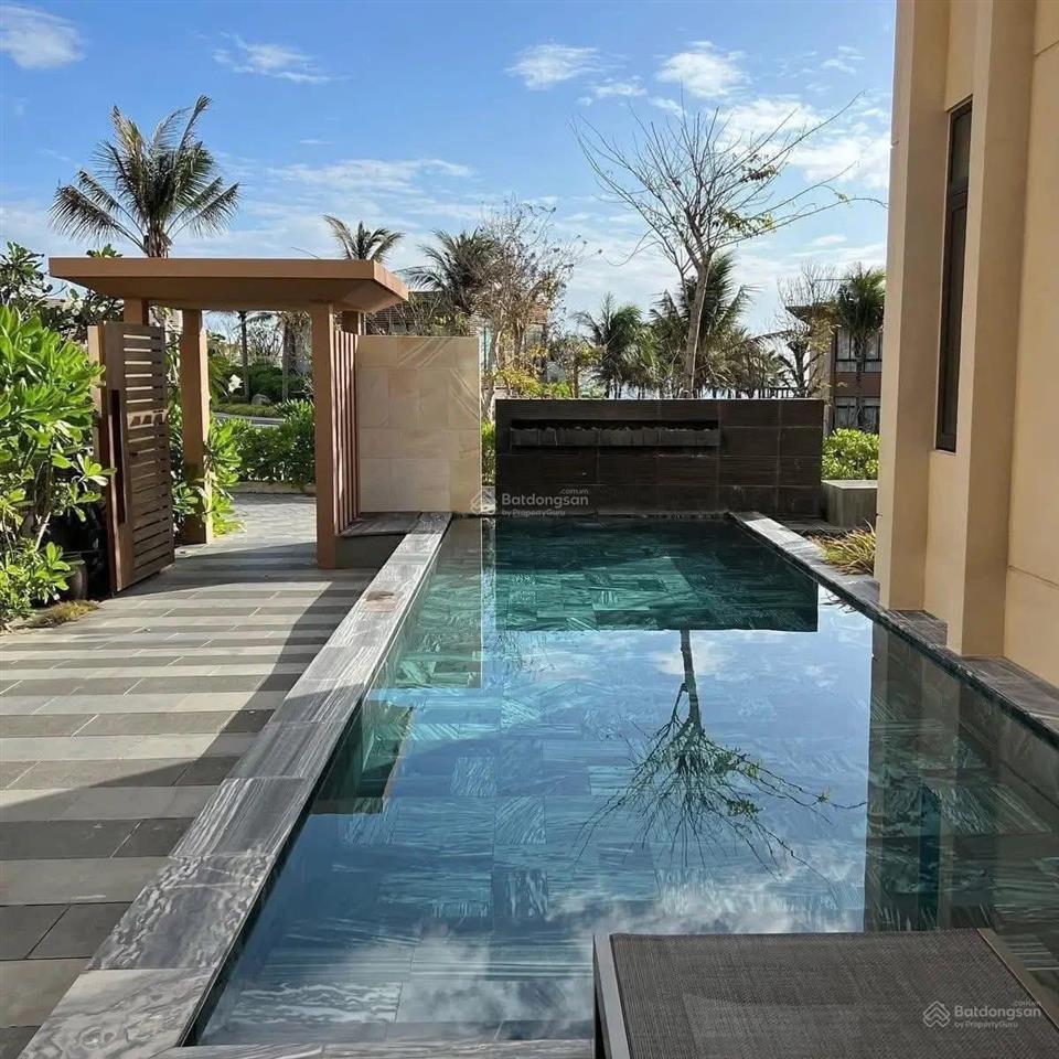 Wyndham garden  chính chủ bán căn villa sát biển, gần hồ bơi giá chỉ 8.x tỷ