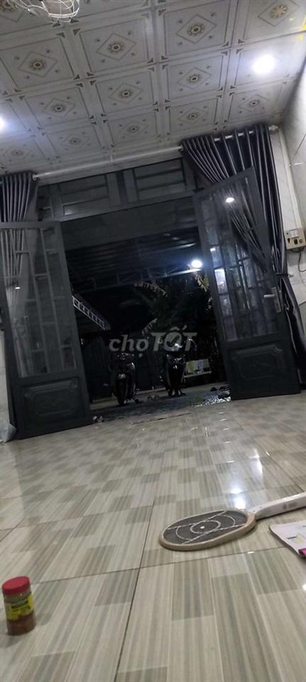 cần bán nhà sổ riêng thổ cư.khu dân cư.điện nước máy giếng khoan.