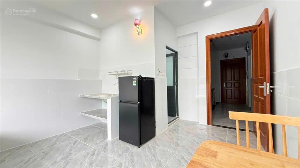 Phòng có ban công, ngập ánh sáng kdc conic, chỉ 4tr6/tháng, full nội thất